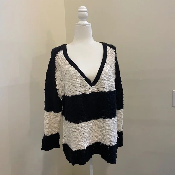 Free People Boucle White & Black Sweater - Picture 2 of 7
